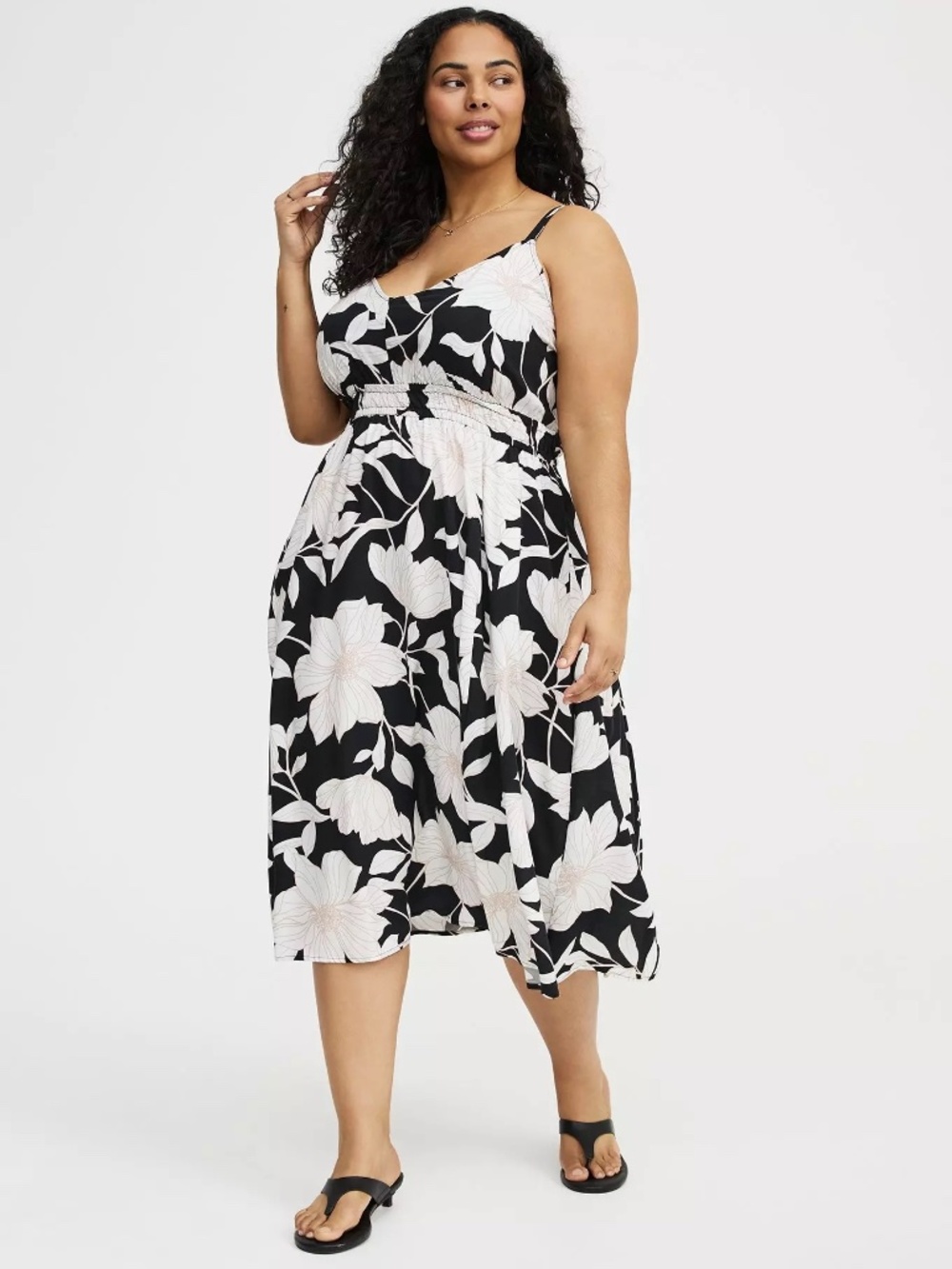 Torrid 2X sleeveless black and white floral dress EUC